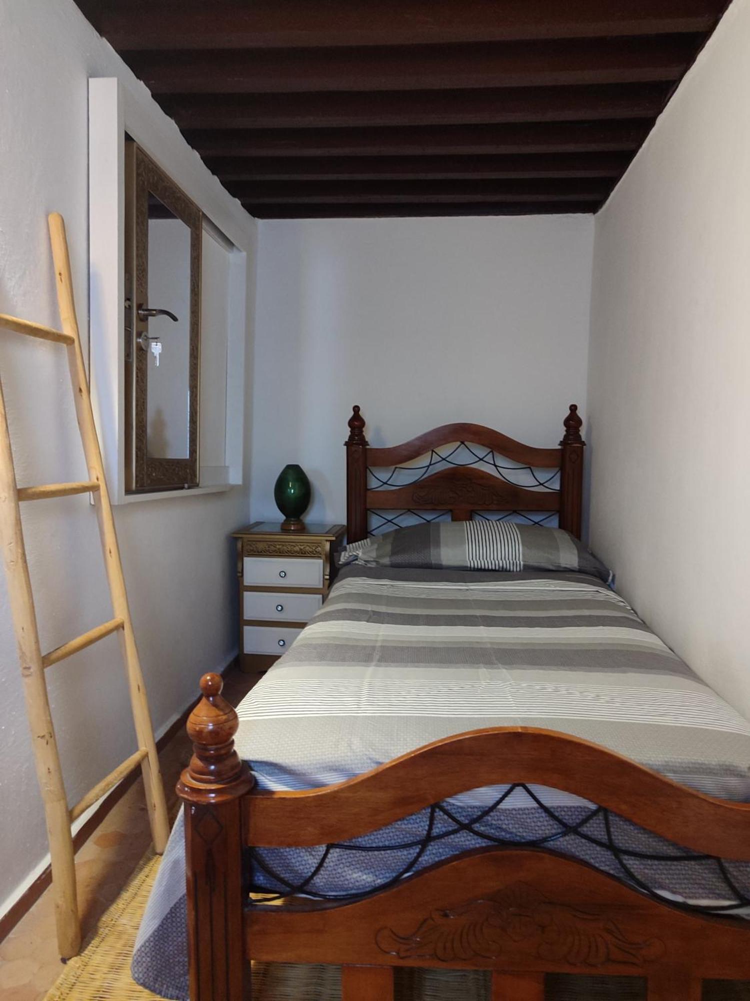 Hostel Four Seasons Тетуан Экстерьер фото