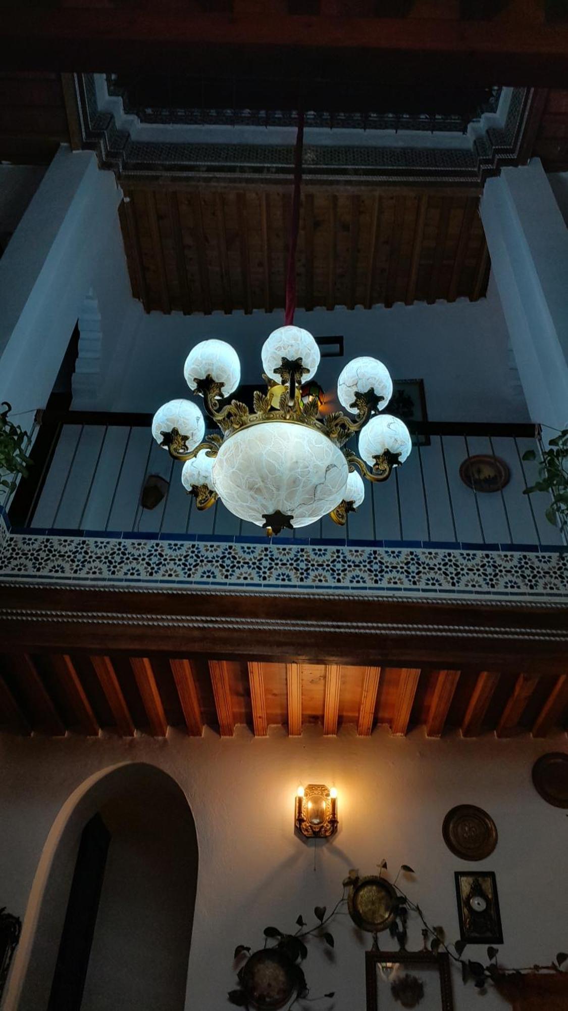 Hostel Four Seasons Тетуан Экстерьер фото