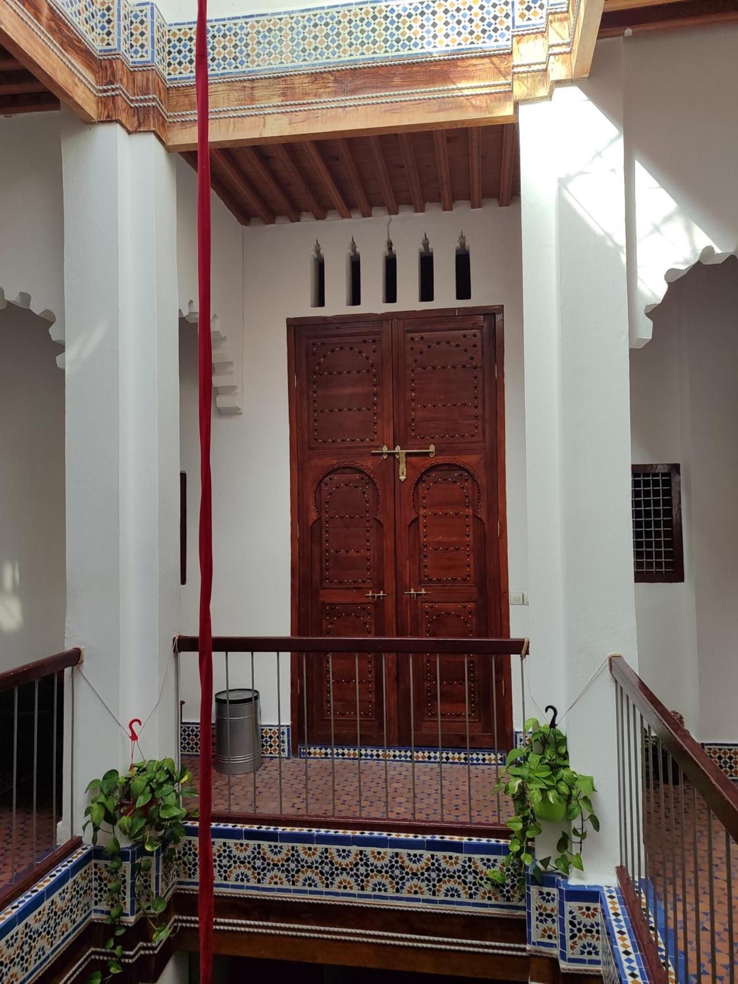 Hostel Four Seasons Тетуан Экстерьер фото