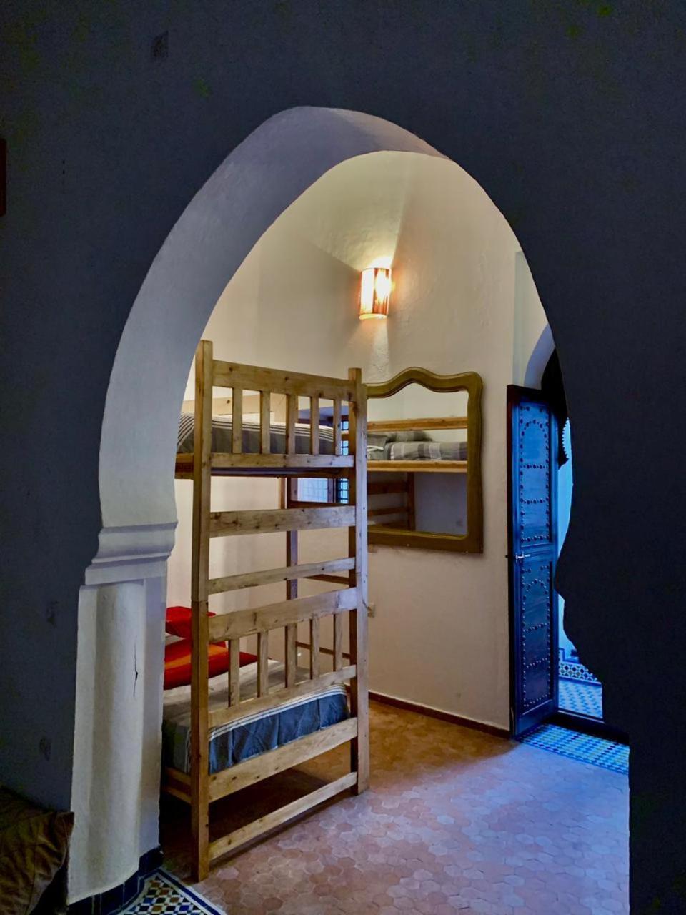 Hostel Four Seasons Тетуан Экстерьер фото